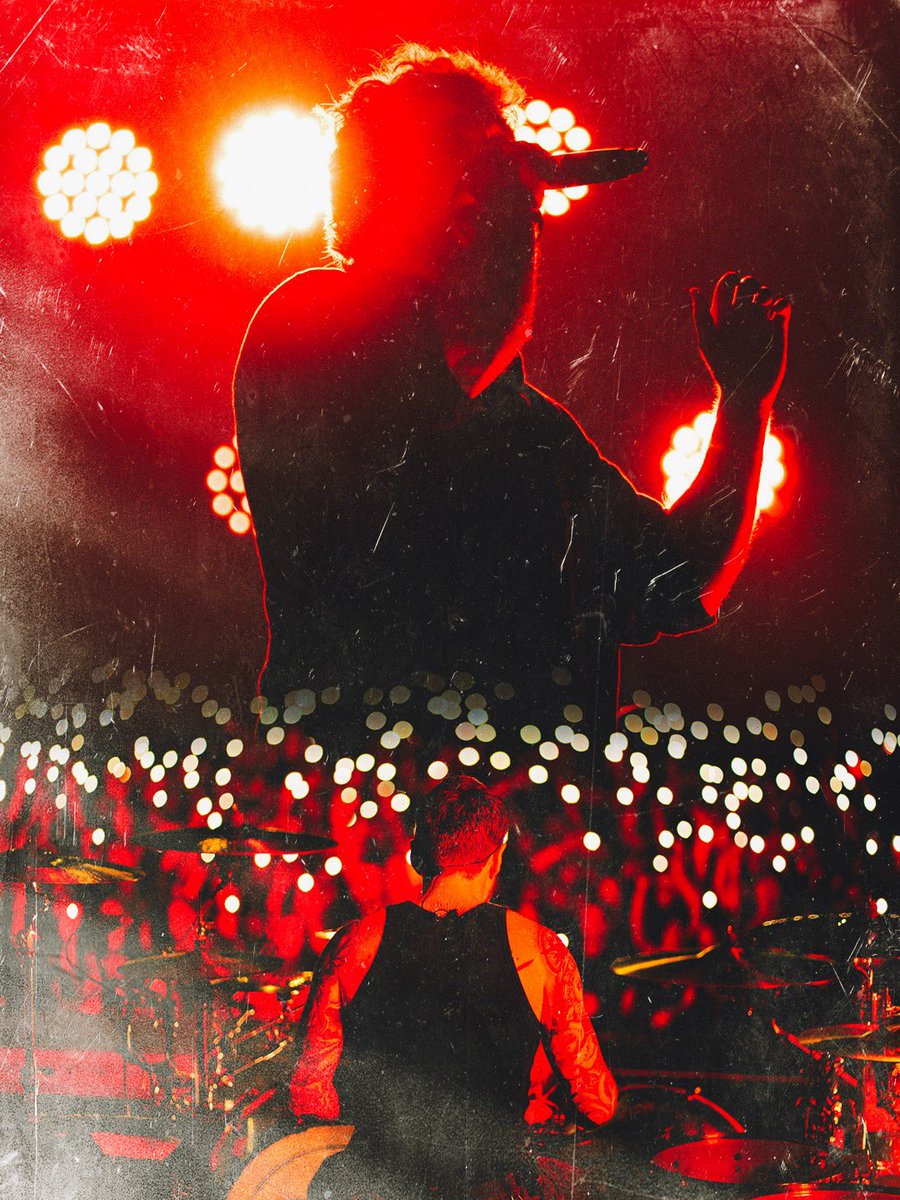 BURY TOMORROW tweet media