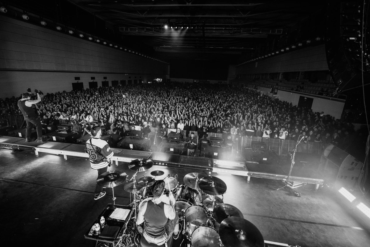 BURY TOMORROW tweet media