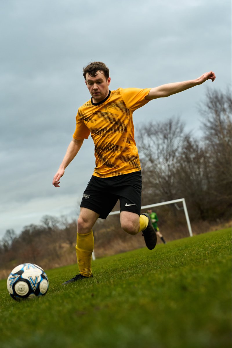 Kitlocker_edu's tweet photo. A day on campus in Glasgow – from serving up shots on @UofGSport newly refurbished tennis courts to matchday action with GU Men’s 2s vs Strathclyde and pitchside moments with @GUSAWomensRugby. 
⚽️🎾🏉

#PoweredByKitlocker #Nike #KitlockerEducation https://t.co/5vTiyEocuj