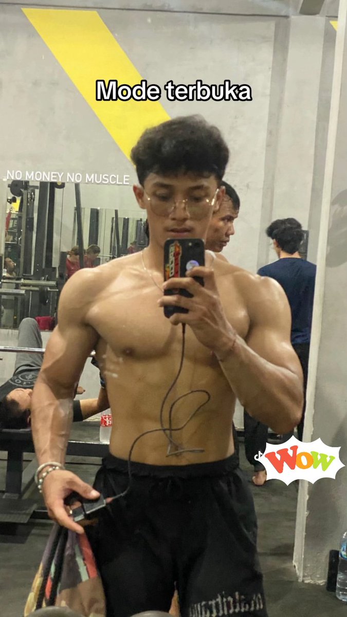 ephfex's tweet photo. Tiktoker ganteng str8 prank, full version only private . minat DM or chat tele https://t.co/nk1caWL1WG . 

Murce. 💵 https://t.co/QU875ZTklc