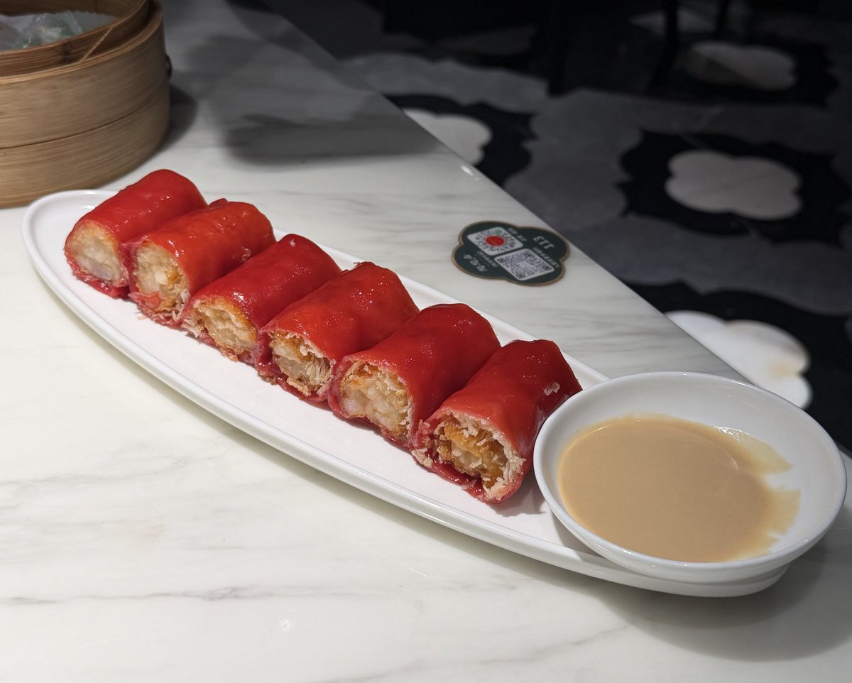 seoulcuteclub's tweet image. ตั้งแต่กลับจากเซี่ยงไฮ้ คิดถึงเมนูนี้มาก ร้าน Tao Tao Juมันอร่อยแบบ ค่อยๆอร่อย ยิ่งกินยิ่งอร่อย นุ่มนอกกรอบใน จิ้มน้ำจิ้มงานัวๆมันๆ ชอบมากกกกก หากินที่ไทยไม่ค่อยได้เลยค่ะใครมีร้านไหนแนะนำมุ้ยยย