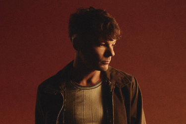 NAMAAWARDS's tweet photo. Louis Tomlinson 
Album review
https://t.co/yFeg1vhZ3Y https://t.co/UwqaL8vuOv