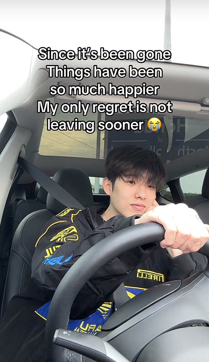 risolmayo_nice's tweet photo. Mulai sekarang, selalu pilih kebahagiaan kamu sendiri ya Jae. Semoga tidak terlalu menyalahkan diri sendiri karena semua kejadian membawa kita di posisi hari ini. Emang yang toksik harus dibuang👊🏻💥 https://t.co/mtTQ1JH8CL