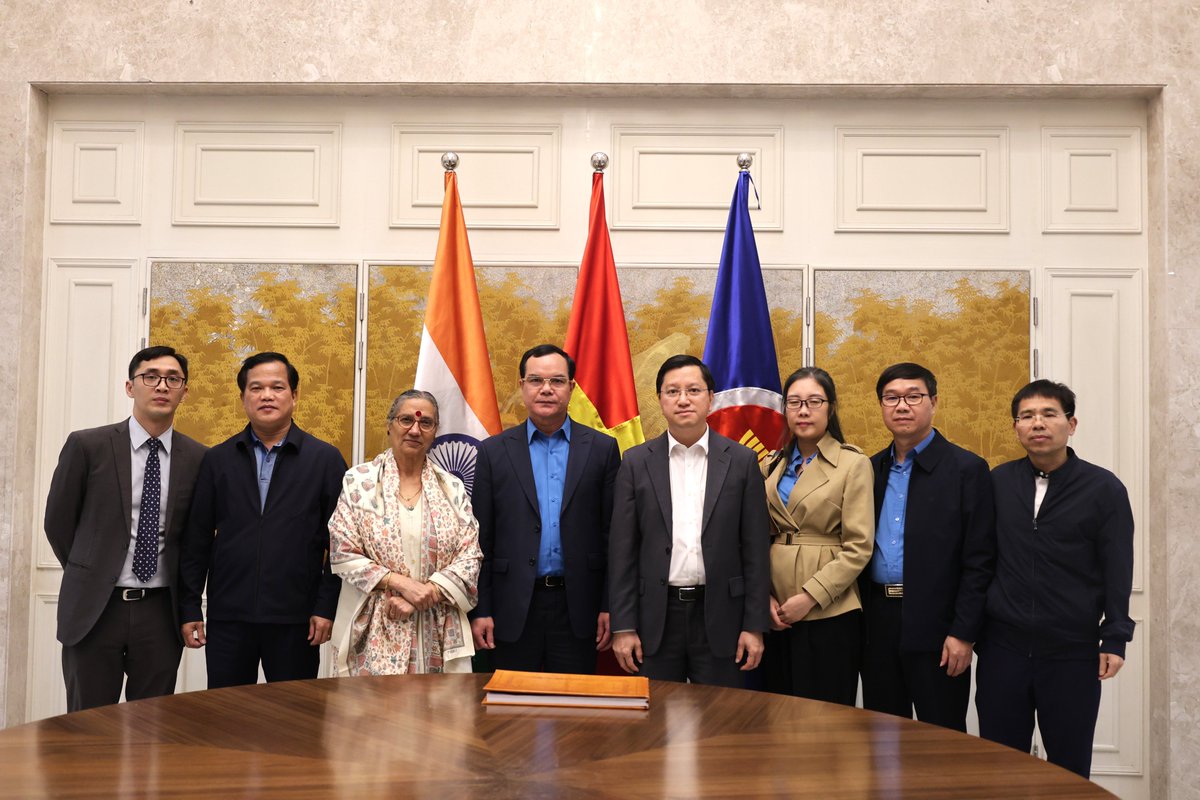 Viet Nam Embassy in the Republic of India tweet media