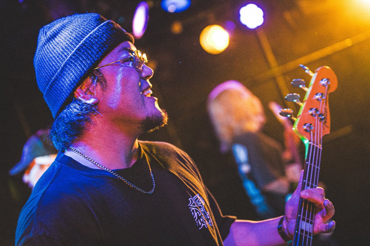 こんな感じで遊べるバンドやってます