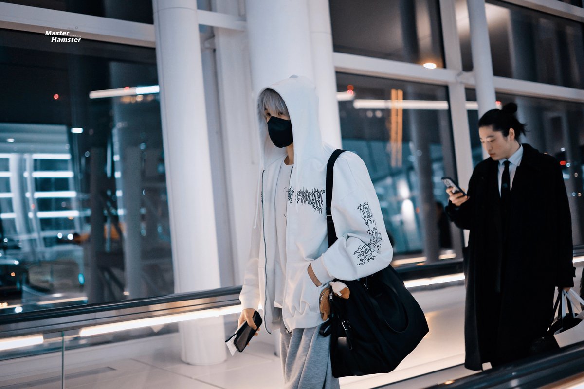 MasterhamsterJS's tweet image. 260123 HND🛬
#지성 #JISUNG #박지성 #NCTDREAM