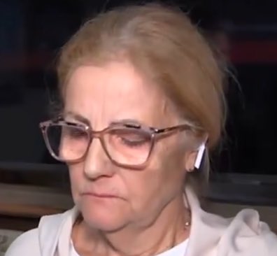 infovlogger36's tweet image. A la izquierda, las autoridades en la zona 0 de la tragedia.
A la derecha, la abuela de la niña que ha perdido a toda su familia.
Hay que destruir este sistema corrupto y podrido.