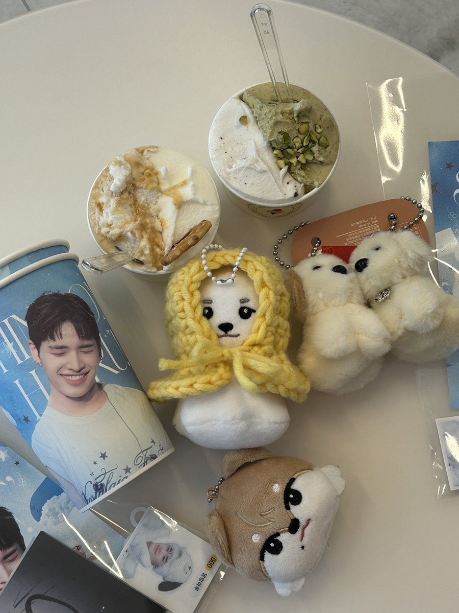 ridethegeonie's tweet image. 샤인온하루에서 하루 생일 축하하고 왔어요~
하루야 다시 한번 생일 축하해 🐻‍❄️🐶💙
너무너무 예쁜 생일카페 감사합니다!!

#HAPPY_HARU_DAY
#SHINE_ON_HARU
#하루가_빛나는_순간 
#NEXZ #하루 #ネクスジ #ハル