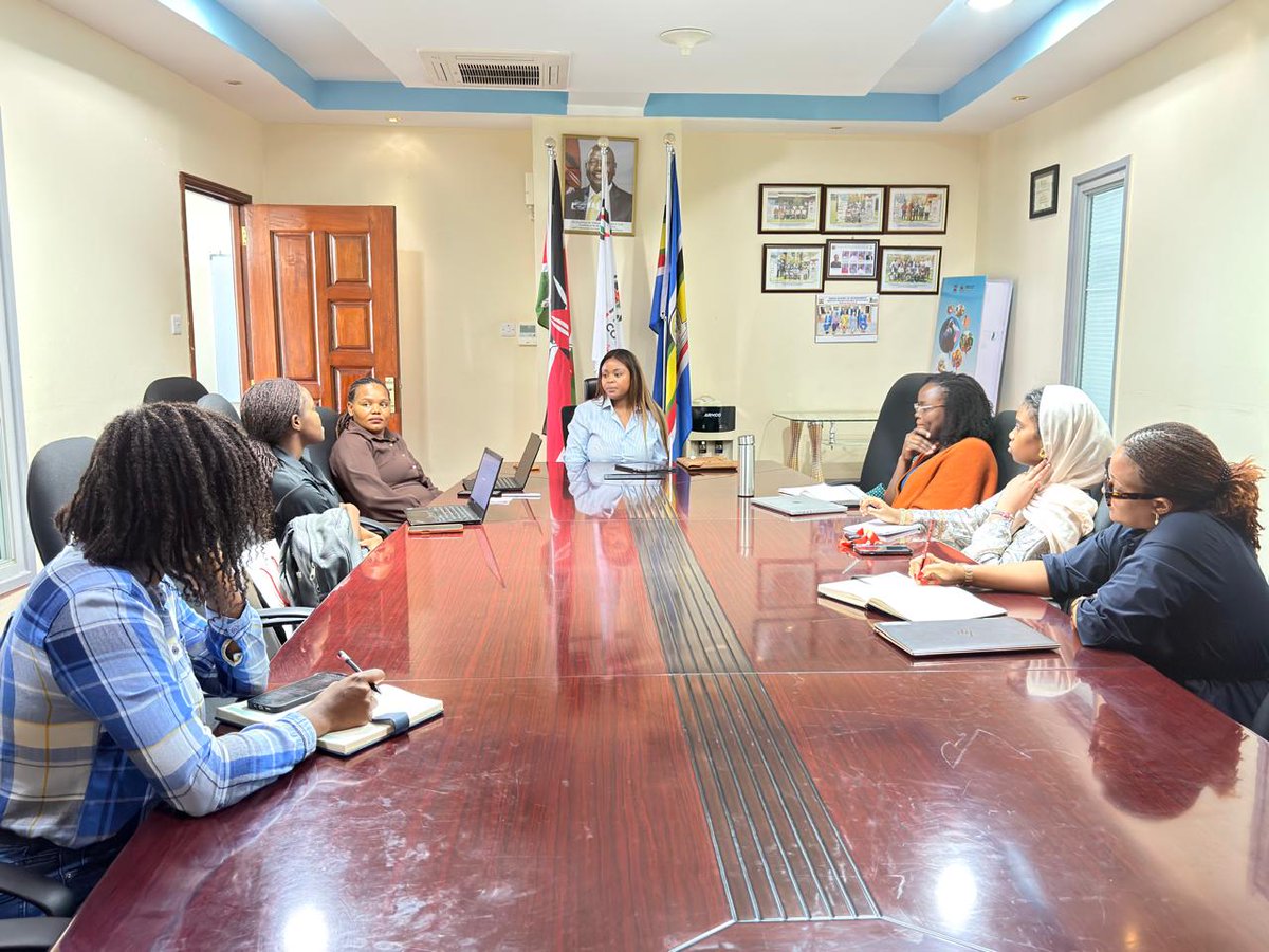 NYC_YouthVoice's tweet photo. The National Youth Councilconvened a strategic partnership dialogue with the Kenya Red Cross to co-create impactful interventions that advance a transformative youth agenda.

🤝 Strong partnerships. Lasting youth impact.
#NYCKenya #KenyaRedCross #YouthAgenda #YouthEmpowerment https://t.co/FaijIwum77