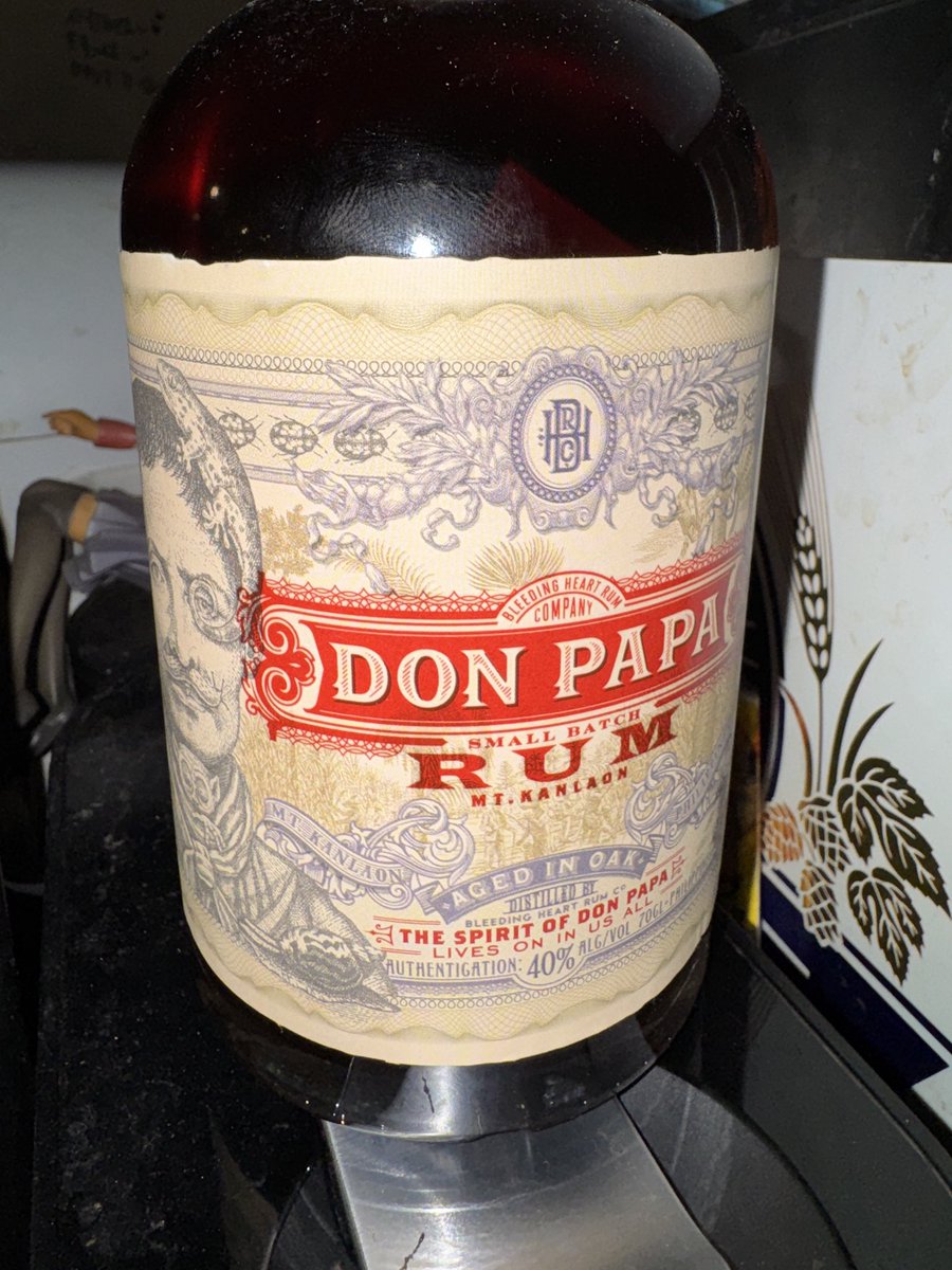 rocinate__'s tweet photo. お客さんがフィリピン土産を持ってきてくれましたよ(*^o^*)
#donpapa
みんなで美味しく頂きますね。 https://t.co/SbzKFxW8JU