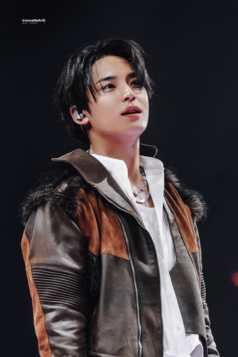 Ari0_46's tweet photo. 260123

✨✨✨

#민규 #MINGYU #ミンギュ
#세븐틴 #SEVENTEEN 
@pledis_17 https://t.co/CUE3sX7lCx