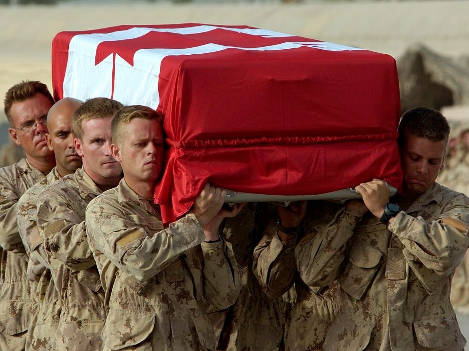 BowersWrites's tweet image. Absolutely fuming. To those who lost sons, daughters, fathers, mothers, friends and comrades, I'm sorry you have to see this, sorry you have to hear this, sorry you have to endure this from the president of the United States. Your sacrifice is not forgotten by those with souls.