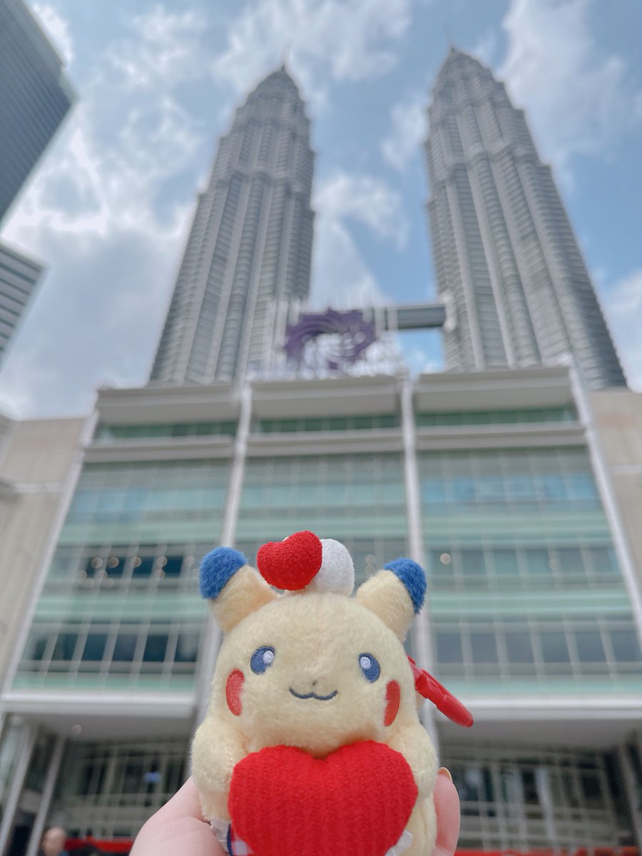 syansyanTa29's tweet photo. 今年の #2026新年会inマレーシア
Day.2 クアラルンプールにて👌🏻💛ྀི https://t.co/oC4qjFcdPo