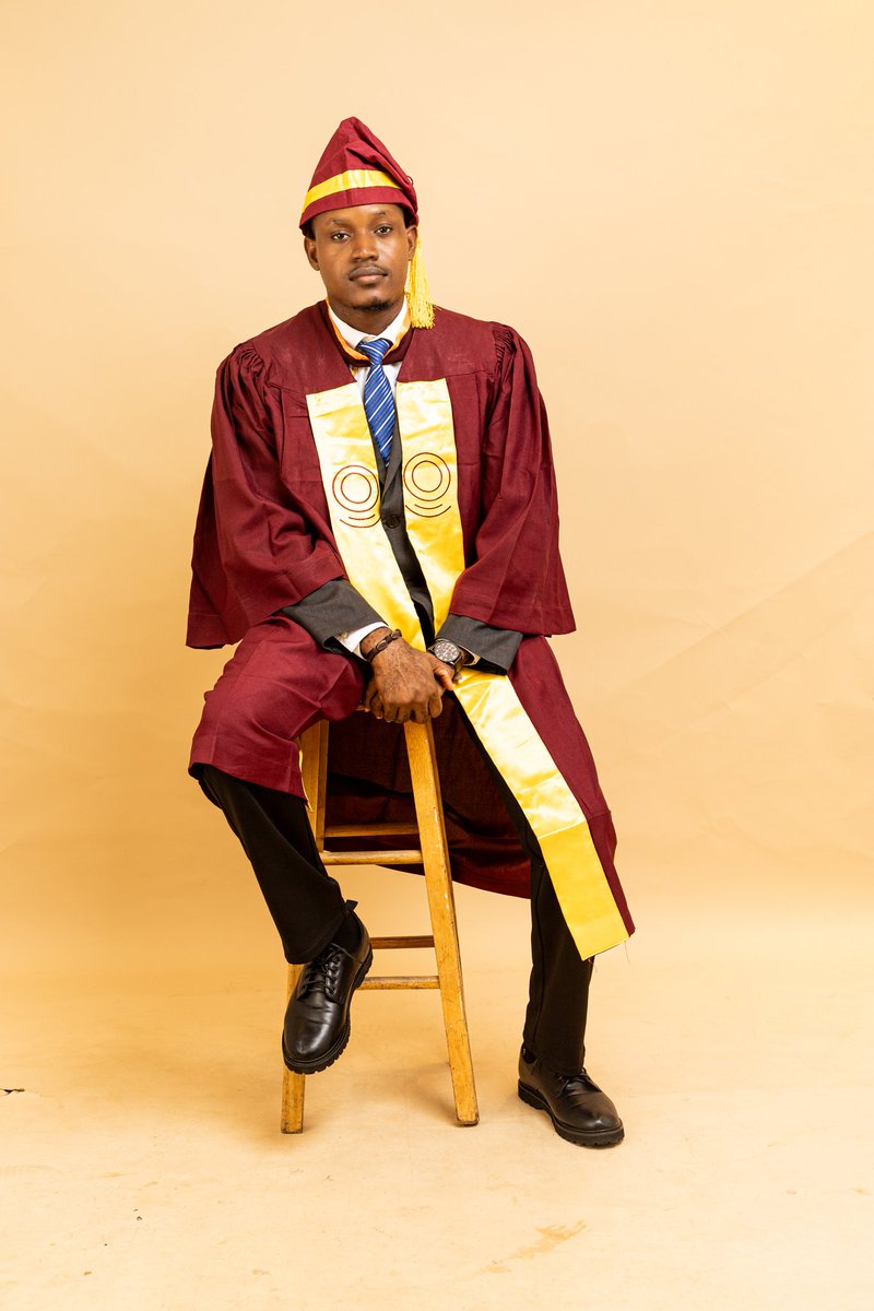 I_am_Kachi's tweet image. It wasn’t an easy journey, but I conquered in the end.

All the hard work and late nights eventually paid off.

I’m proud to officially say:

BSc Metallurgical and Materials Engineering (University of Lagos)

Second Class Upper Division 🎉🎉

#unilag 
#UNILAG2025Convocation