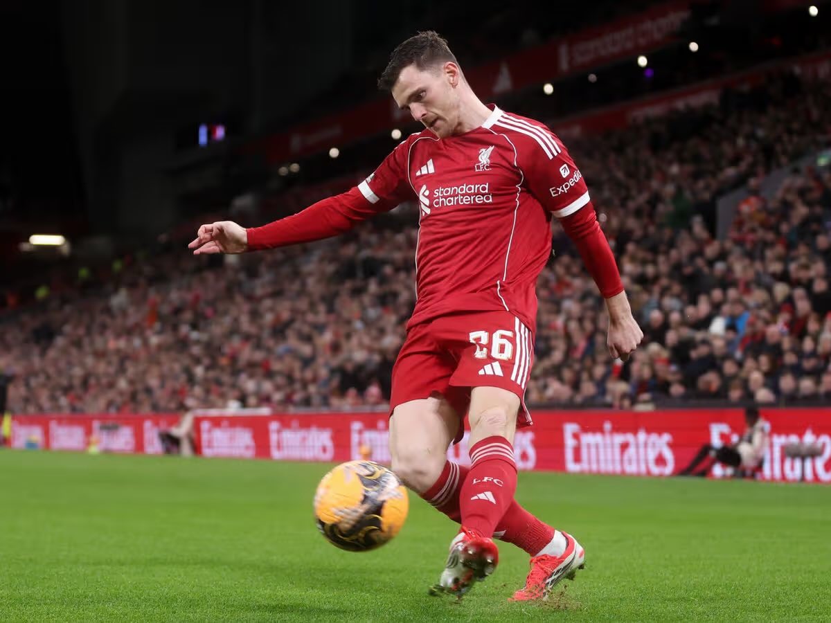 🚨🆕 Liverpool have entered preliminary talks with Tottenham Hotspur over the possible sale of Andy Robertson this month. No decision yet over whether the left-back could be sold. 

(<a href="/IanDoyleSport/">Ian Doyle</a>)