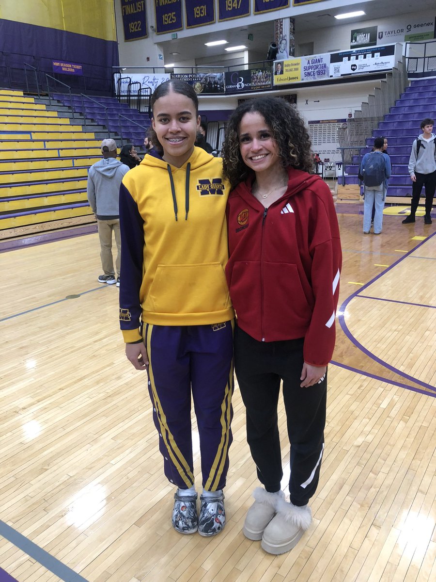 Always 100 tweet media