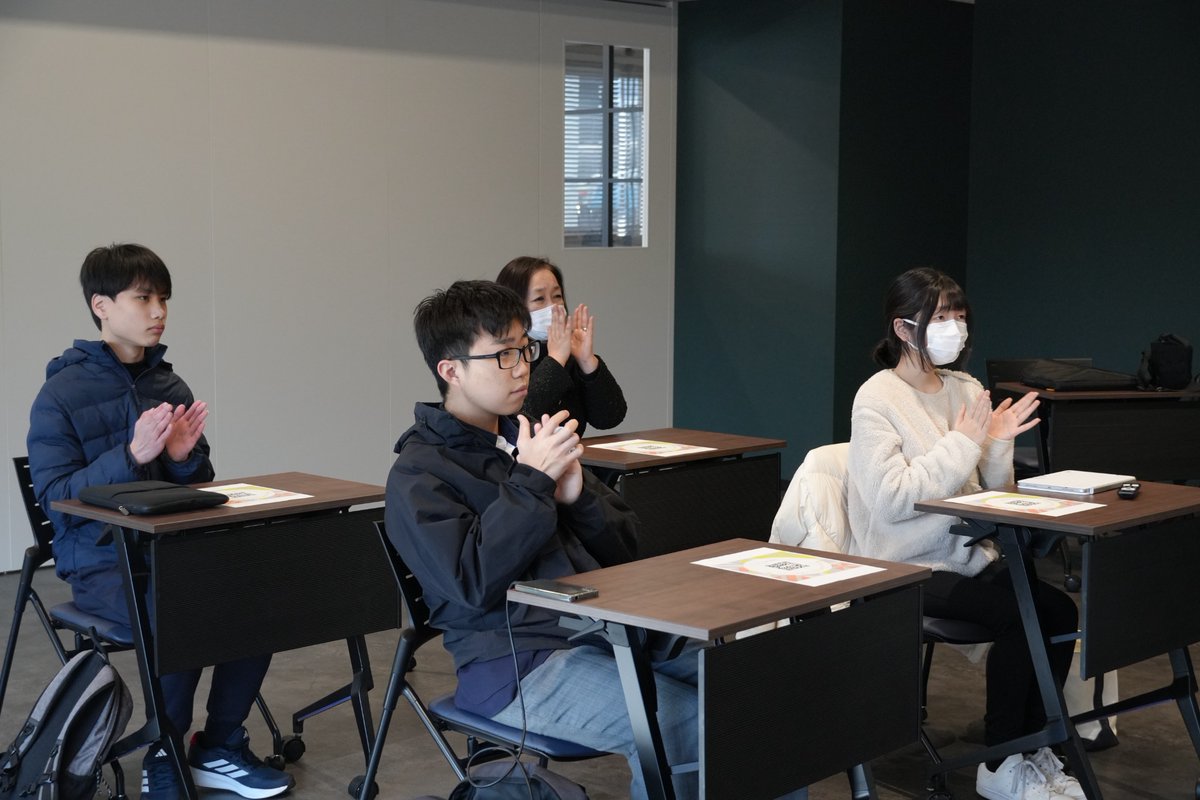 🌟全国大会準優勝🌟
全国のクラーク国際生が一堂に会する、年に一度の特別な特別イベント 「CLARK AWARDS」🏆
その中で、中等部生を対象に開催されている 「クラーク国際中等部 プレゼンテーショングランプリ」 において、広島キャンパスの生徒が見事、探究部門全国第2位に輝きました！