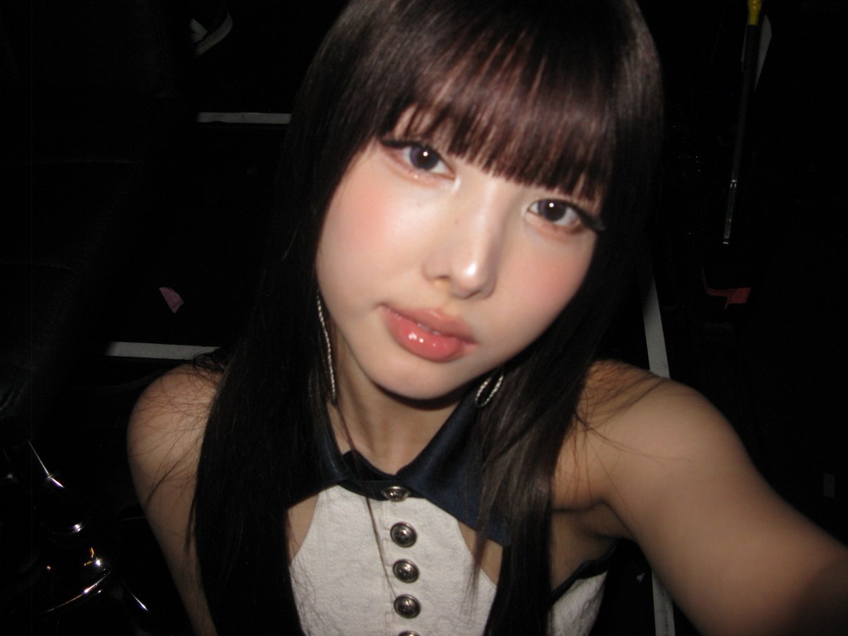 greendoggo29's tweet image. 260123 🐰📸 (2)