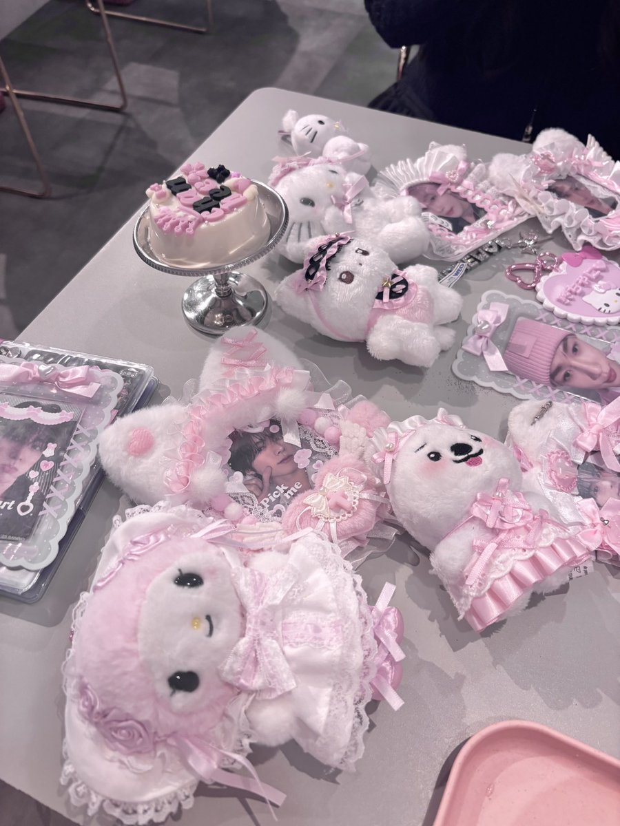 ᴀᴏɪ tweet media