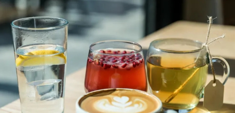 7 مشروبات تعزز صحة الدماغ والذاكرة 