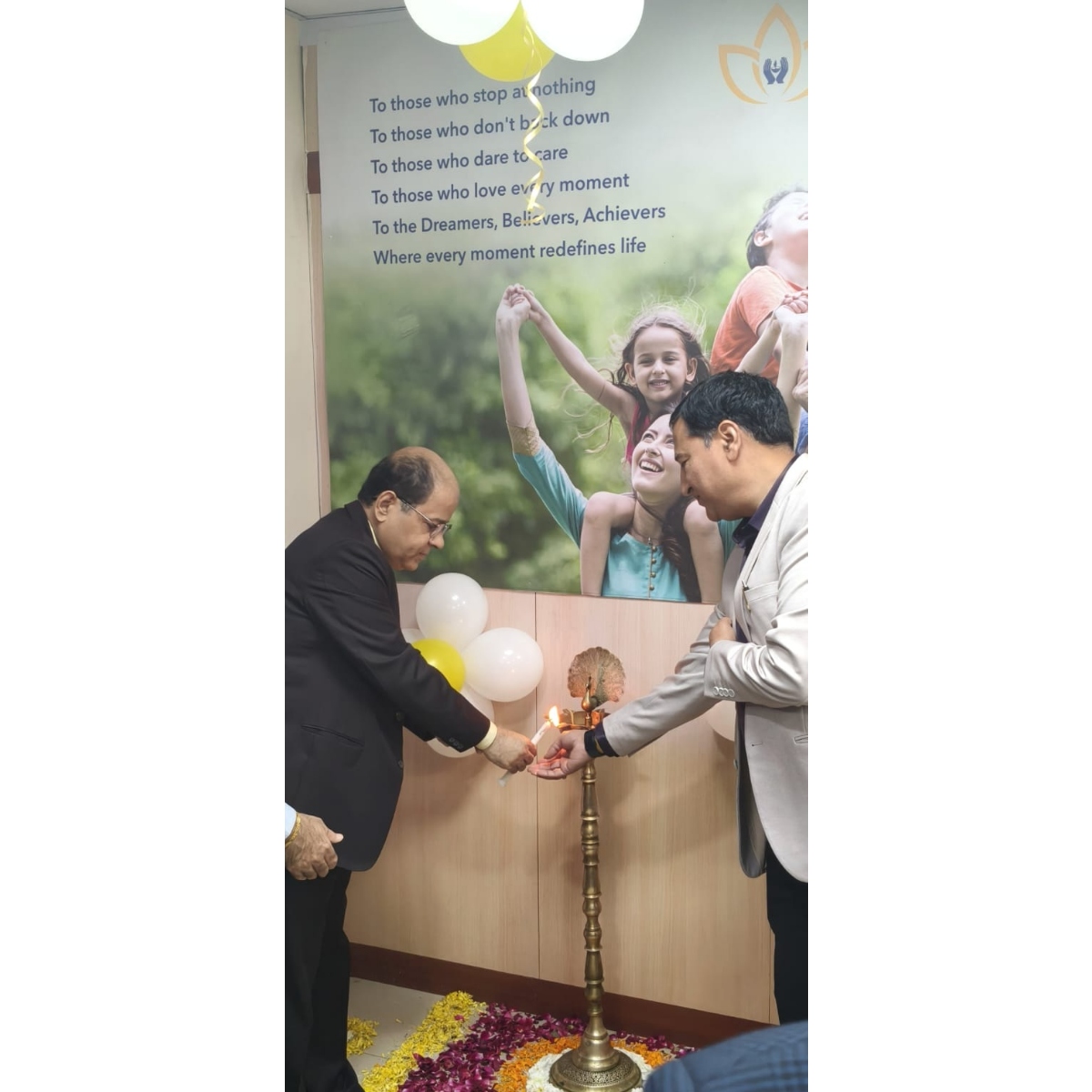 licmutual's tweet image. 📍Now in Jabalpur!
We’re pleased to announce the opening of our 52nd LIC Mutual Fund branch in Jabalpur, Madhya Pradesh! 
Guided by the vision of our MD &amp;amp; CEO, Mr. Ravi Kumar Jha, we continue to strengthen our presence to serve you better. 
#LICMutualFund #NewBranch #Jabalpur #MP