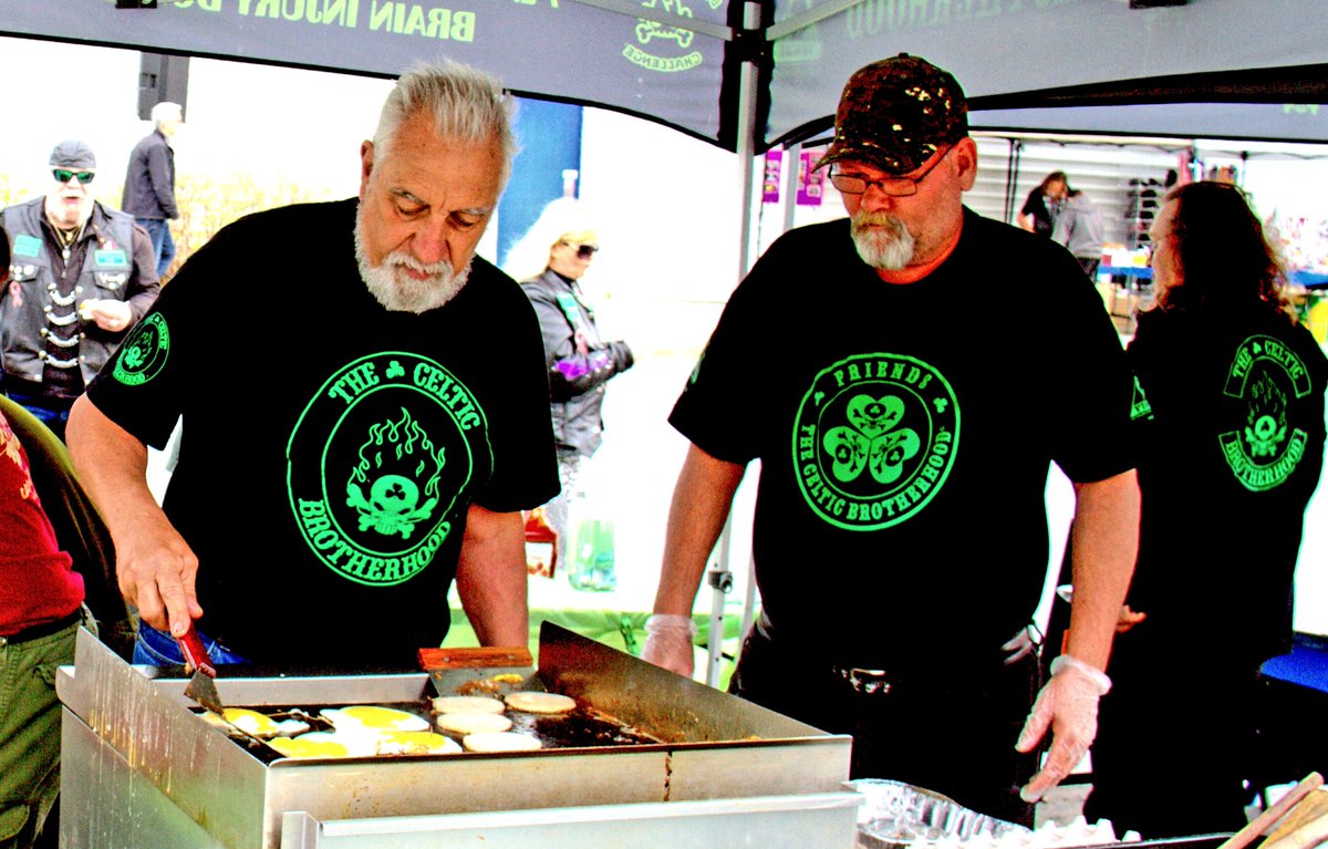Remembering Bruther Bozz (L) cooking up our Free Bteakfast for the riders who came to support our <a href="/busted_bucket/">BustedBucket</a> Challenge to promote brain injury and ptsd awareness. 
Miss You Bozz ☘
... GBNF