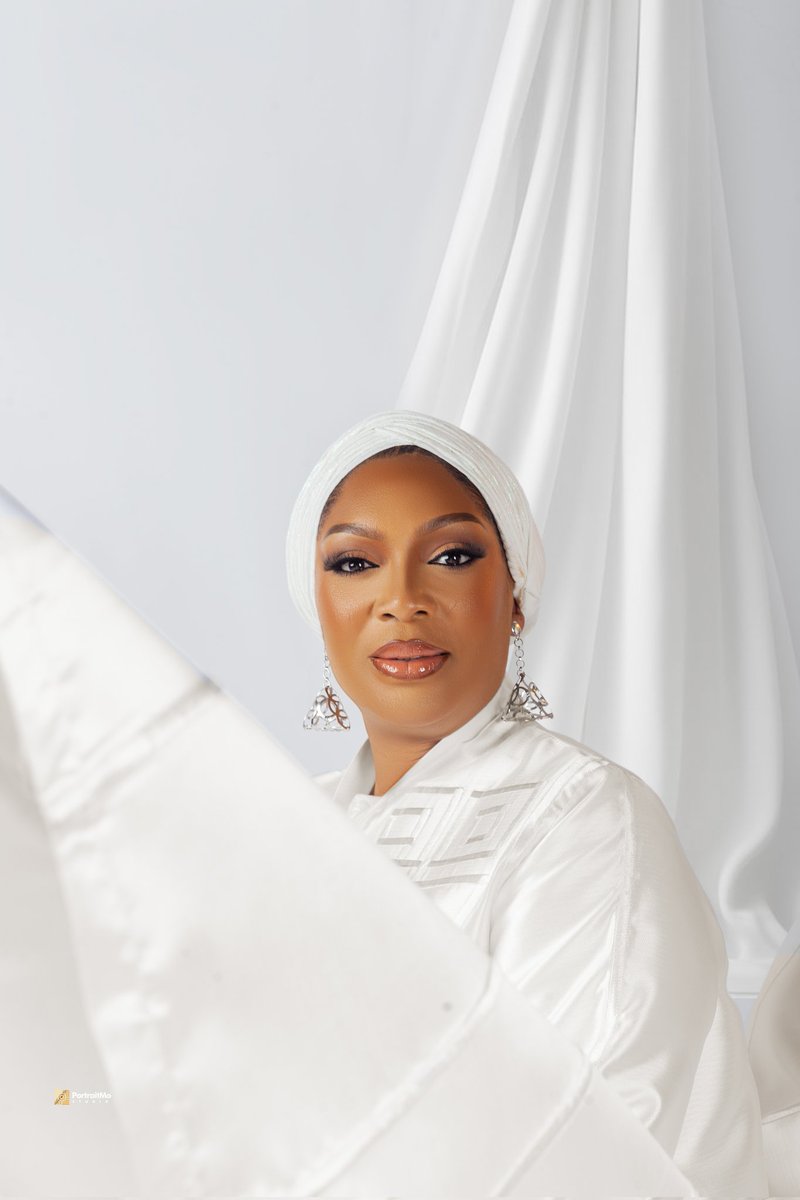 Anita_Dim's tweet image. Looking for a photographer who’s creative, patient, and amazing with families?📸
I capture moments you’ll still smile at years from now.
Quality photos for a great price. Let’s make magic ✨
Come my DM🩵

#LagosPhotographer
#CreativeBusiness
#SupportSmallBusinesses
#Birthdays!