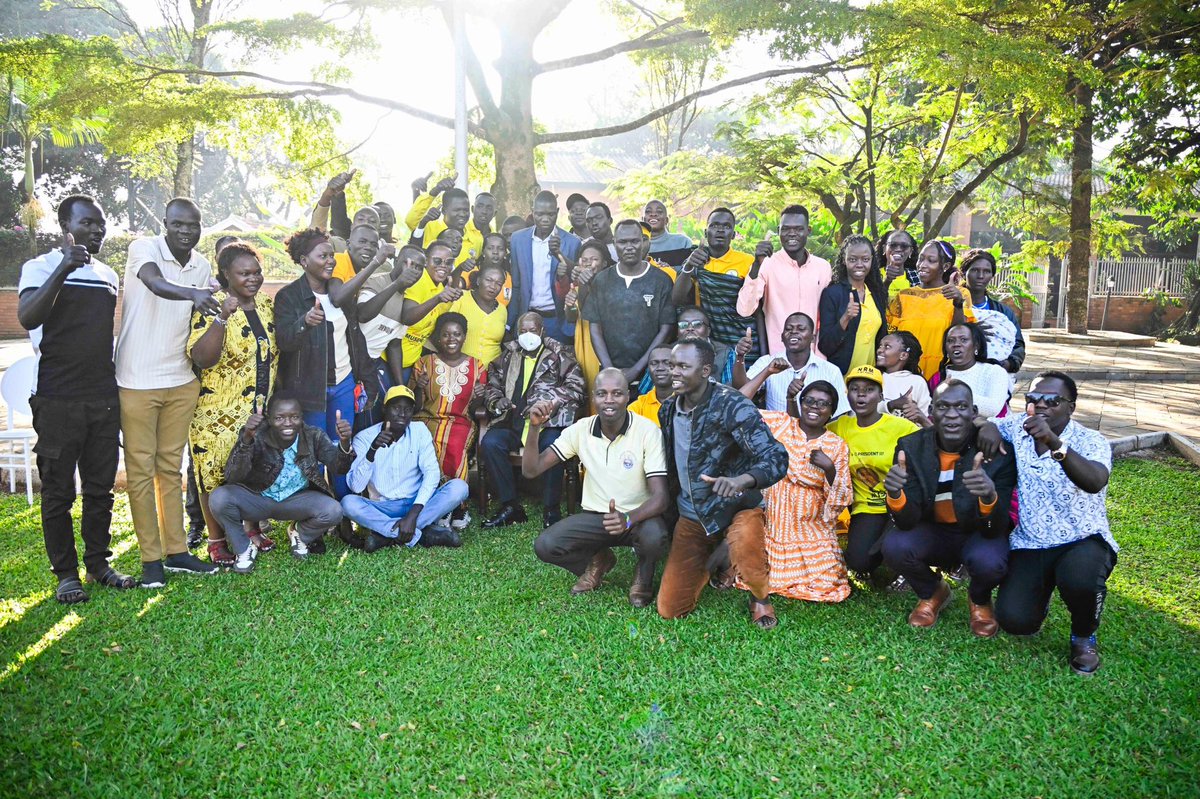 Amiyo Judith Laura tweet media