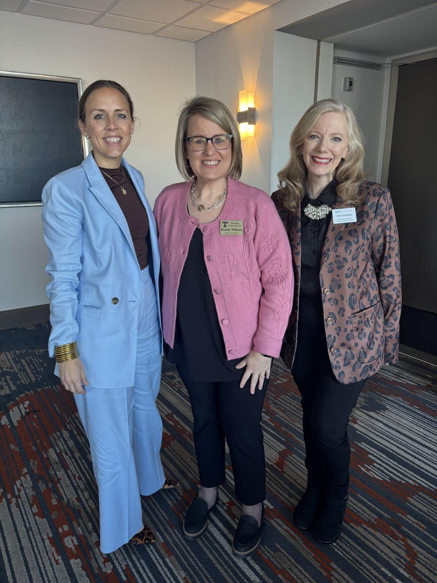 Amy Y. Gayle tweet media