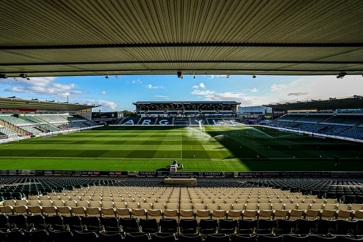 Luton Town FC tweet media