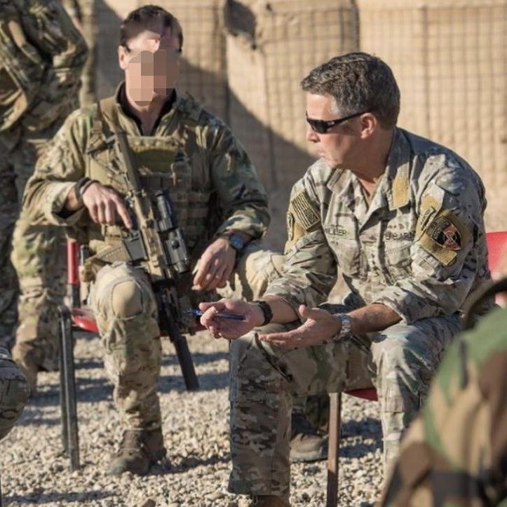 ᴅᴇᴡ tweet media