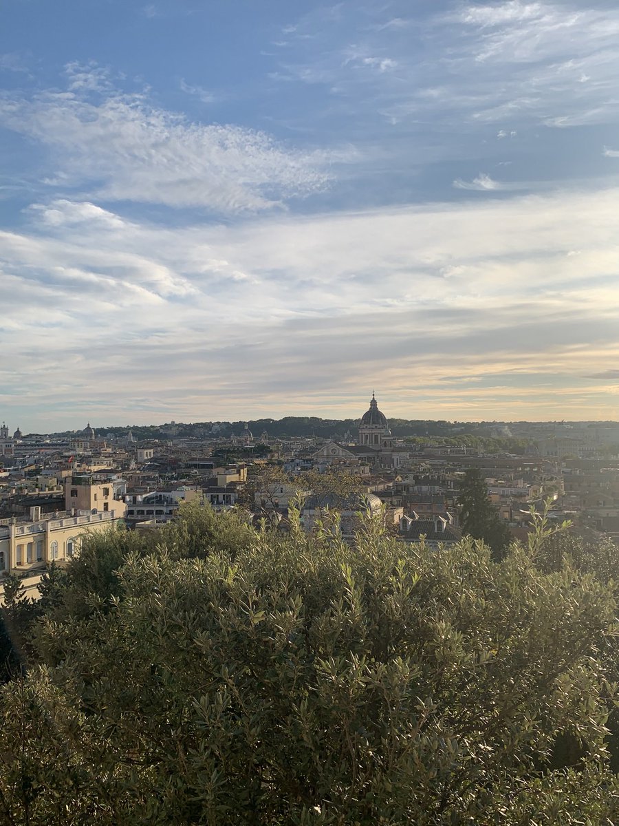 gasabe's tweet photo. Which view would you rather be enjoying to start the weekend? https://t.co/fVmupC1dLV