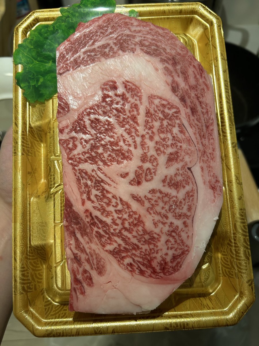 clone_mm6's tweet photo. 食べてばかりの俺 https://t.co/ygbZEeaYsJ