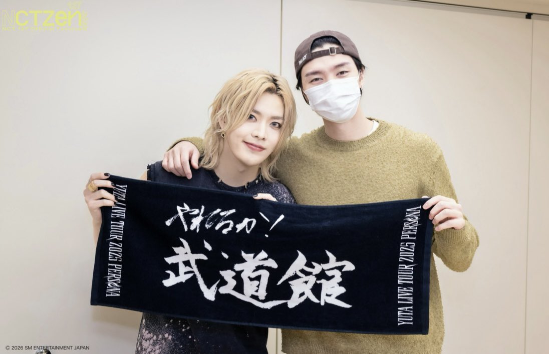 cherrysmilenyt's tweet image. จอห์นคืออยากเป็นแฟนคลับอะได้ แต่อยากให้รู้ว่าไม่มีแฟนคลับคนไหนได้ถ่ายรุปงี้นะ ถ้าแบบนี้เรียกแฟนครับ