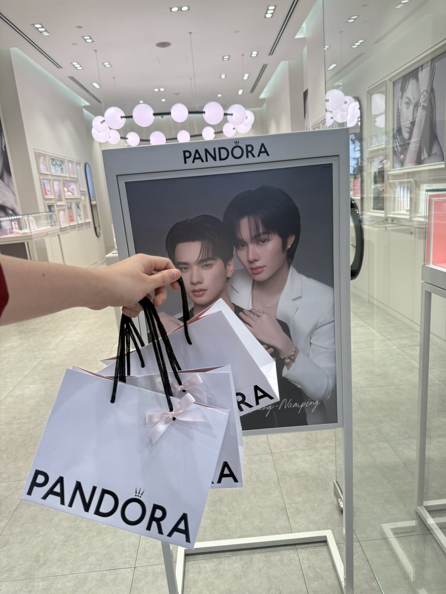 Babebiimemii's tweet image. มาอีกรอบ บอกพี่ SA ว่า เอาข้อมือคอลเลคชั่นที่น้องน้ำปิงใส่ทั้งหมดค่ะ พี่ SA จัดให้ ป้ายยาจนได้พรีน้องกระต่ายมาเพิ่มอีก 1 ตัว ชีวิตแม่ที่แพ้เสียงในหัว

#PandoraxKengNamping