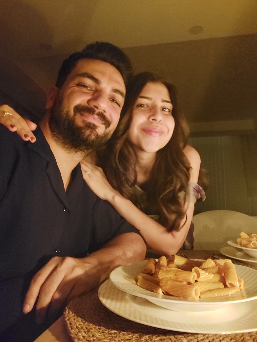 Hayatımda “iyi ki” dediğim çok şey var ama en büyüğü eşim gibi bir adama denk gelmiş olmak. Varlığın en güzel şükür sebebim. 🤍 
İyi ki sen kalbiii <a href="/y_zafercan/">Zafer Can Yıldırım</a>