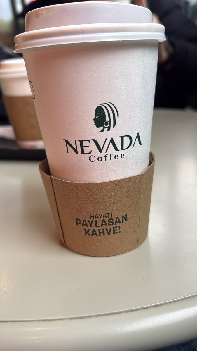 Ne vada geldik bu kafeye bilmem ki 🥸