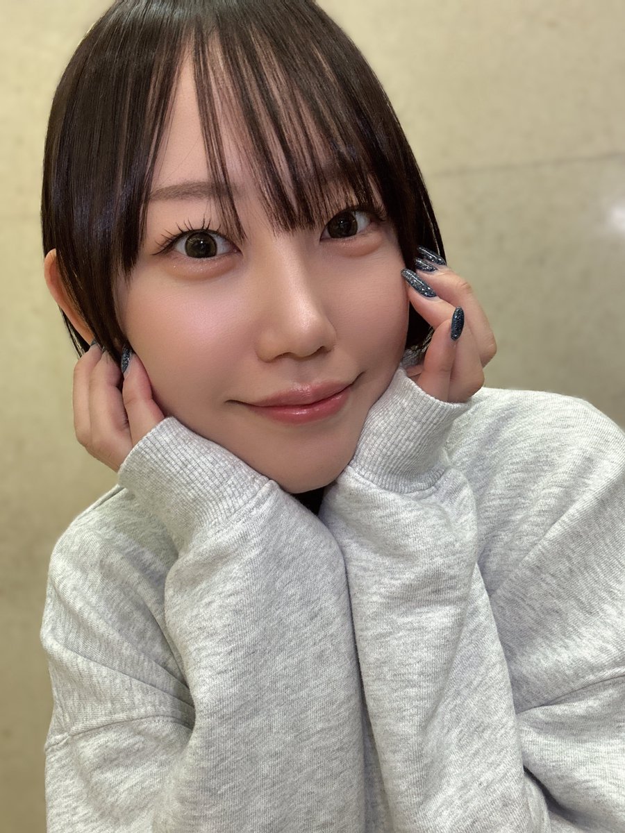 昨日全然寝れなくてドカねむ それでも、ご飯は食べます（∪＾ω＾）