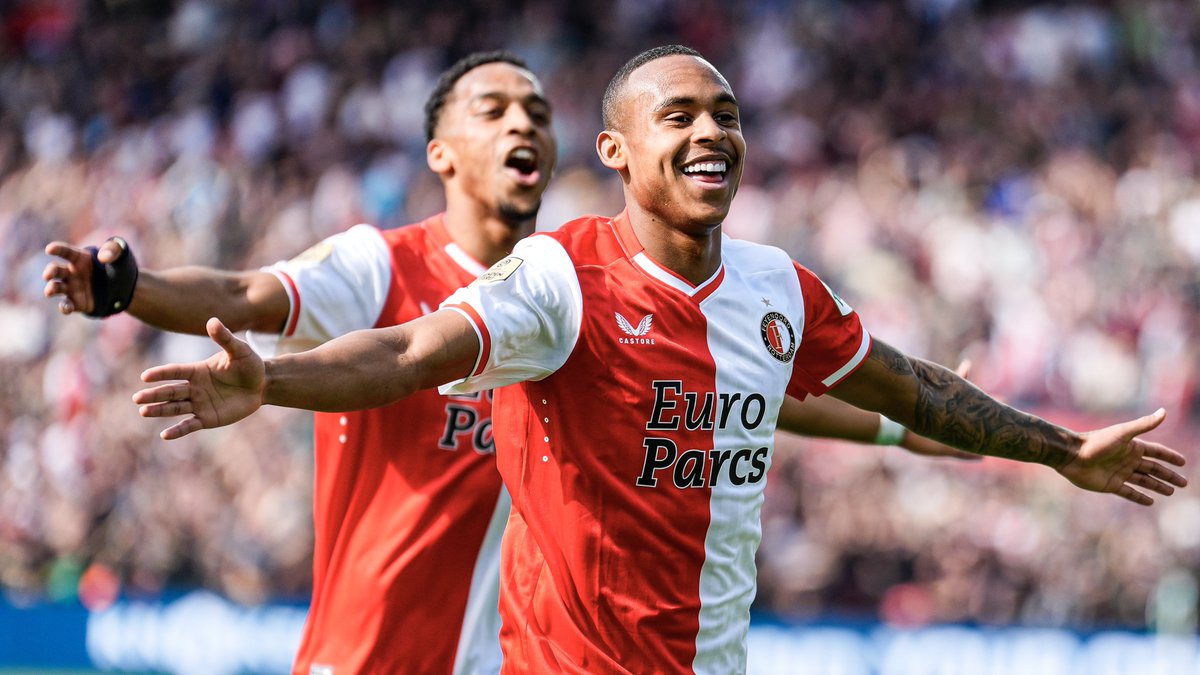 Feyenoord's tweet image. Reunited in France. 🫂