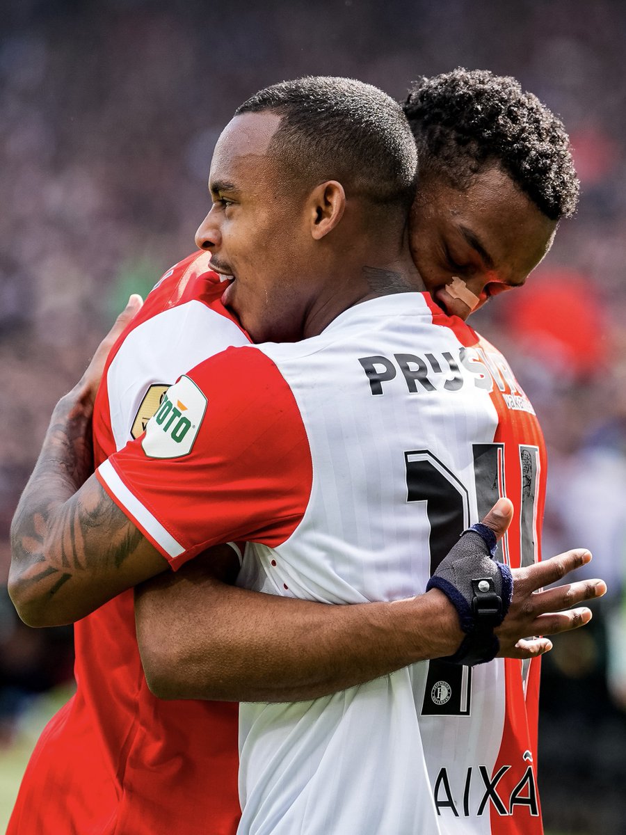 Feyenoord's tweet image. Reunited in France. 🫂