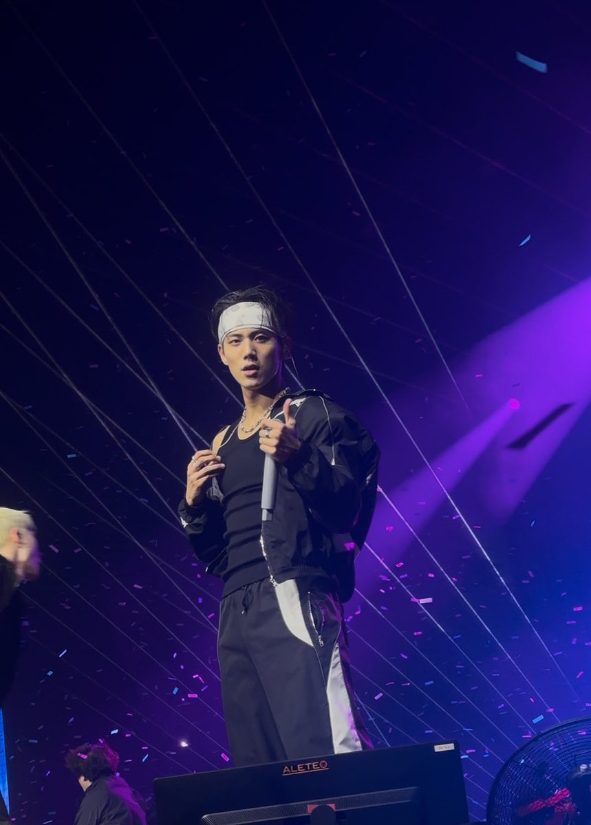 intakness's tweet image. intak loved our side