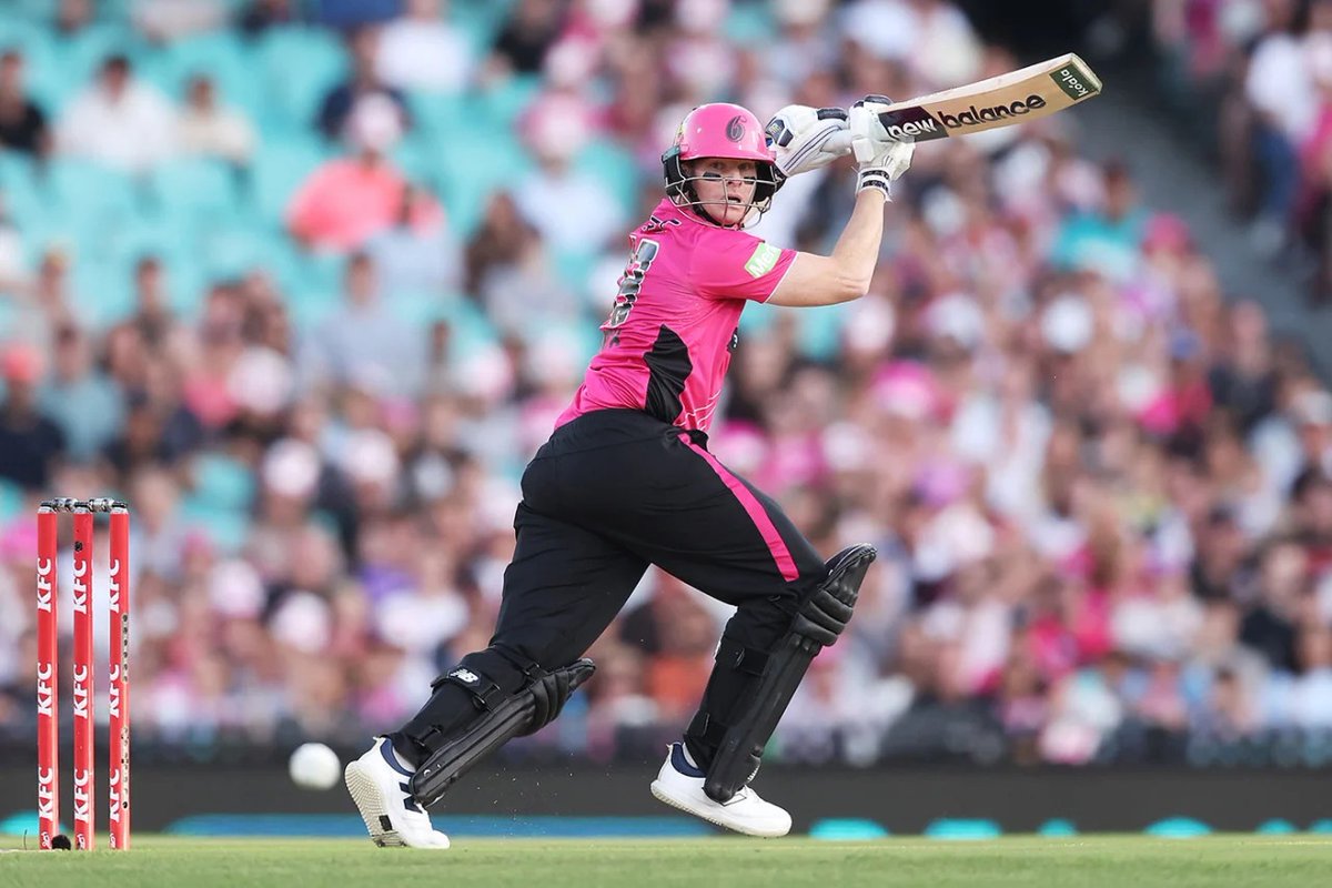Another day, another fifty for Steve Smith. He has completely transformed himself and has taken the Big Bash League by storm. A phenomenal performance, guiding Sydney Sixers into the final. What a player. A true legend 🇦🇺👏🏽 #BBL15 <a href="/stevesmith49/">Steve Smith</a>