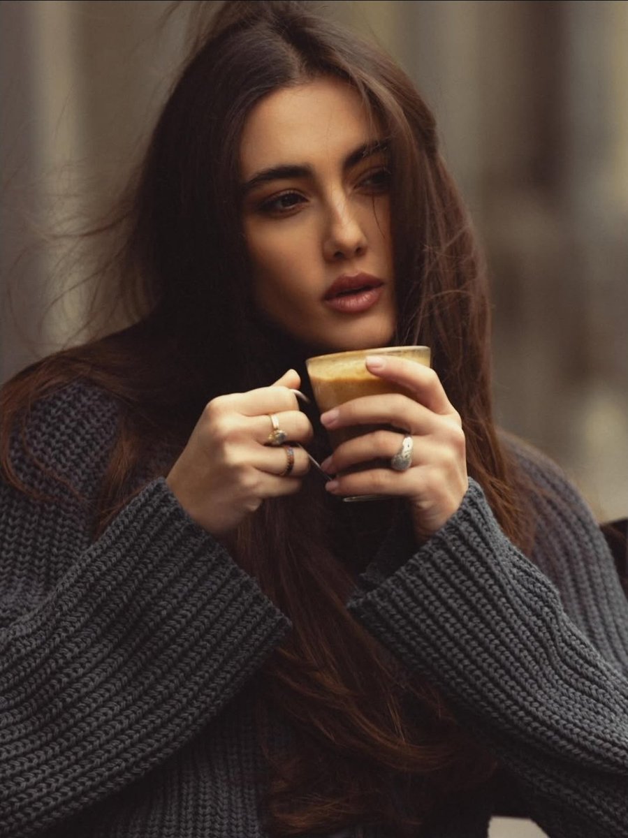 lasciavivere02's tweet image. imagine just casually looking like that at the cafe 🫠 can zeudi hang out with alessandro more I love the way he captures her ❤️‍🔥

instagram.com/p/DT2iN4eCIOI/

#zeudiners