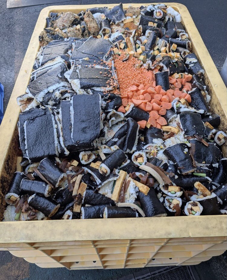 もう、恵方巻はやめませんか？