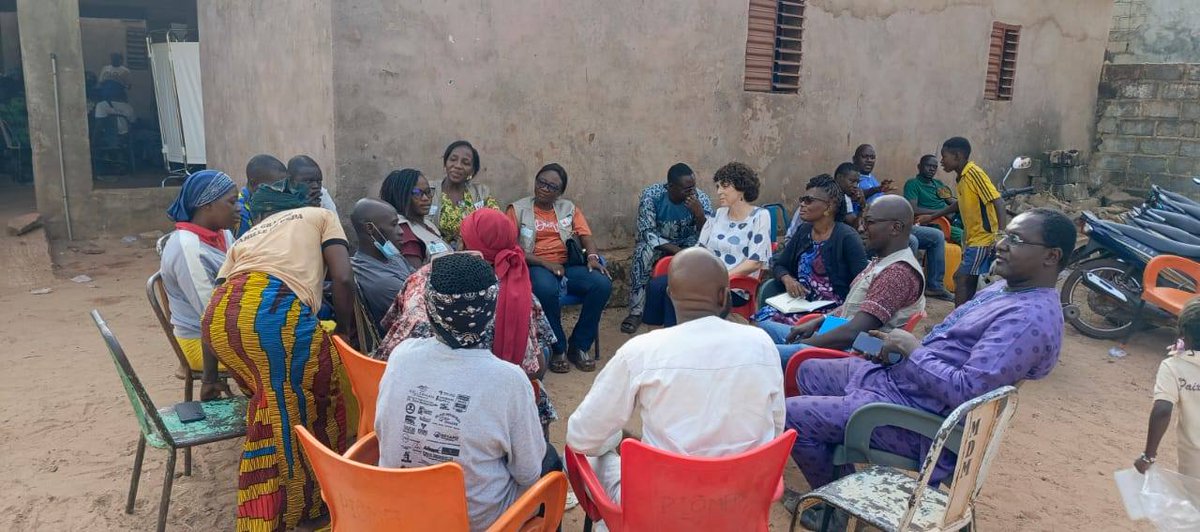 CanEmbBFA's tweet image. #CanadaAmbassadorInSya
Visit in Pala, of a mobile clinic providing #SexualAndReproductiveHealth services to communities.
Well done #ABBEF Bobo!
Canada is proud to support #health in #BurkinaFaso through funding for the PROSSEC Project by @UNFPABF and EmpowHER Project by #IPPF