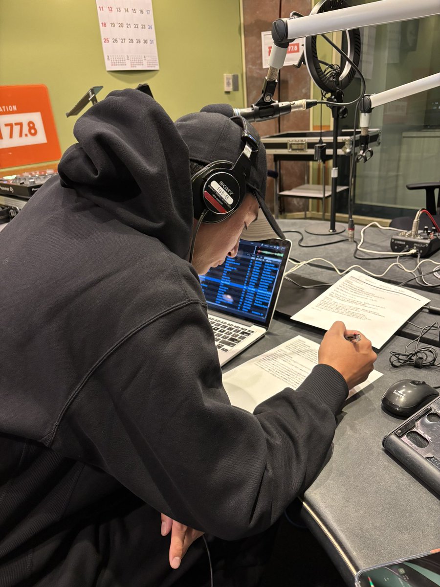 ZIP_DIRECT's tweet image. 今日のメッセージテーマは
『生まれて初めて』

最近経験した"生まれて初めて"を教えてください👶✨
リクエストも一緒に送ってくださいね〜🎶

フリーメッセージもお待ちしています！！

メッセージは
・zip-fm.co.jp/messages
・ #だいれくと
・DM
からどうぞ📮

#zipfm