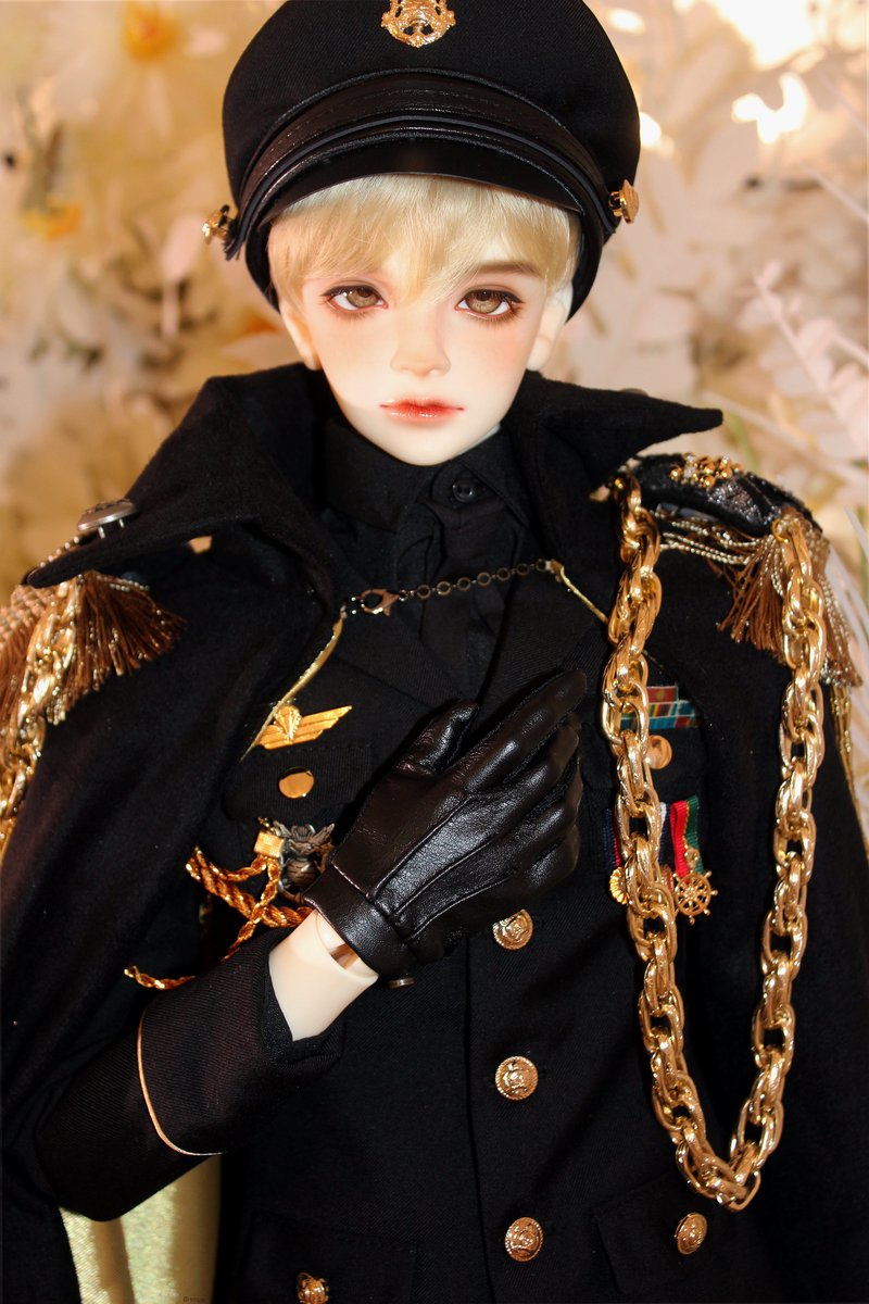 마틴 챌피 

👕: <a href="/sadol2013/">사돌(SADOL)</a>