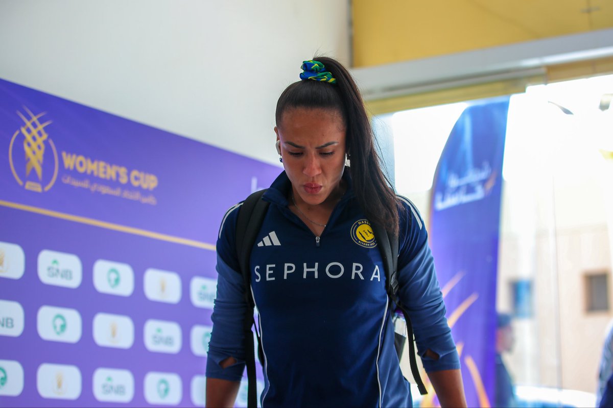 وصلنا إلى الملعب 🎧⚽