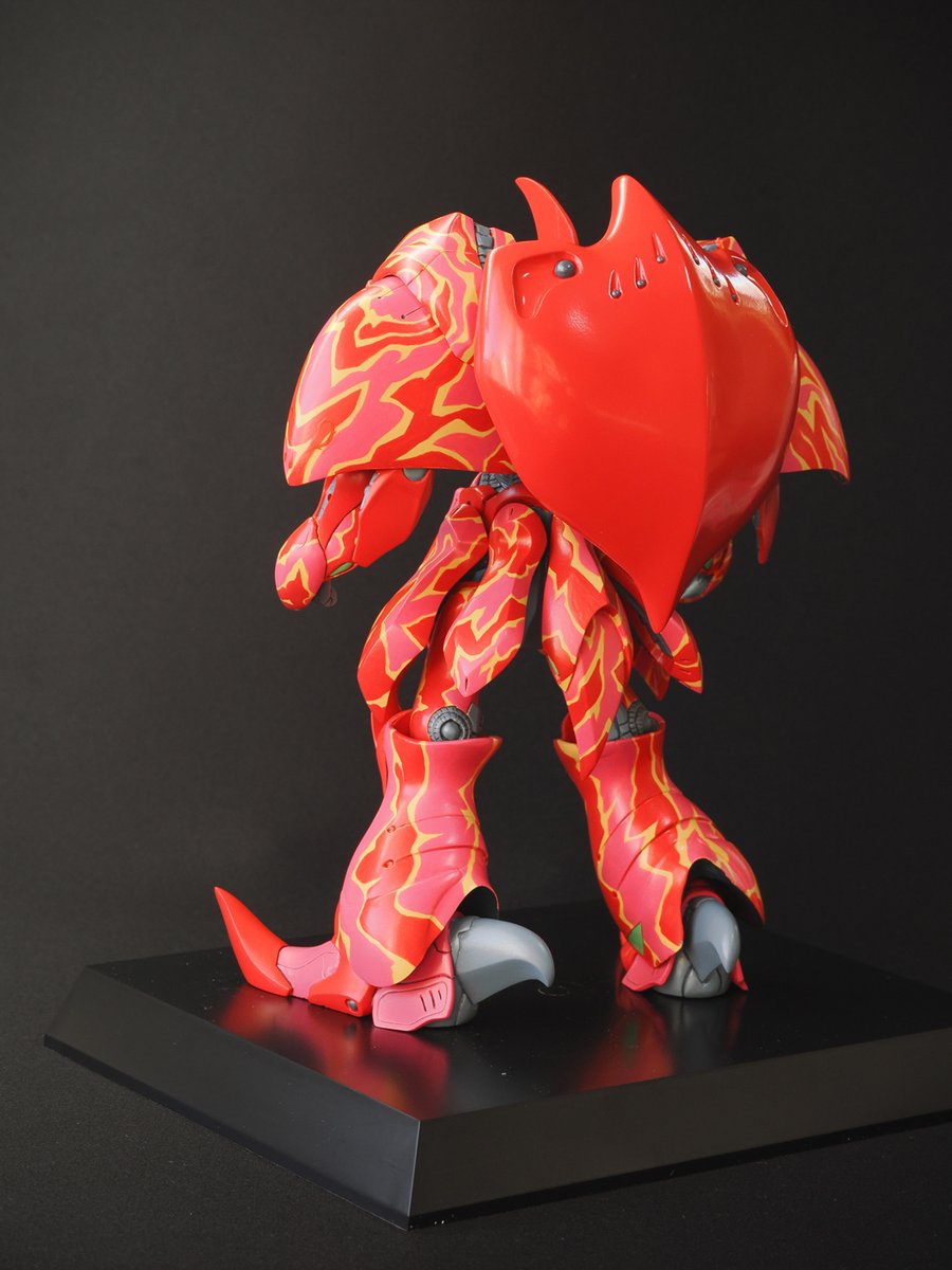 ファイブスター物語より WAVE 1/144ブーレイ塗装中です➂ 盾と背中の
