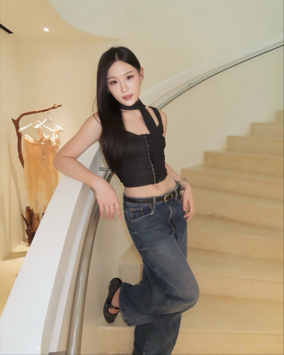 SaraSupatsara tweet media